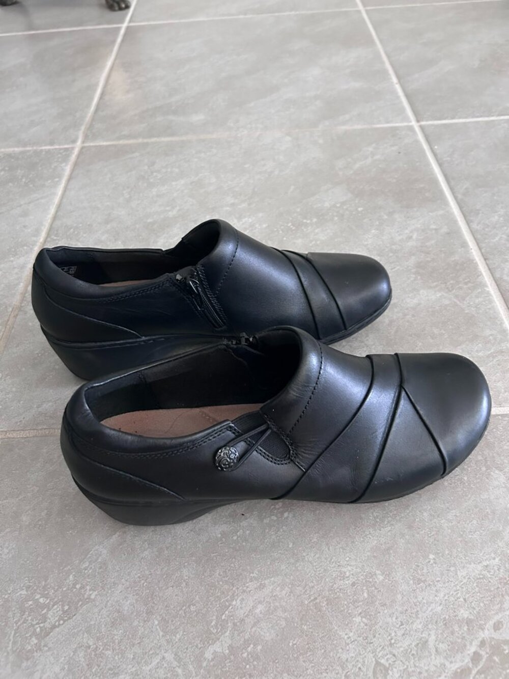 Clarks Women's Channing Ann Black Leather Slip-On Loafer 11W
